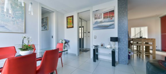 3 bedrooms Apartment in Chantilly, France No. 99311 4