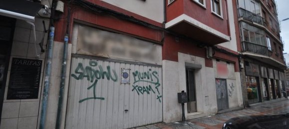 289m² Commercial property in Leon, Spain No. 65017 4