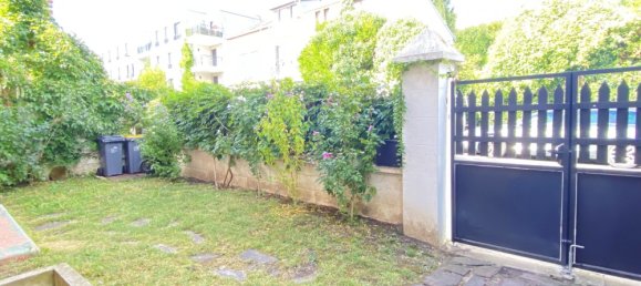 3 bedrooms House in Suresnes, France No. 345221 2