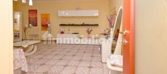 2 bedrooms Apartment in Turin, Italy No. 319059 33