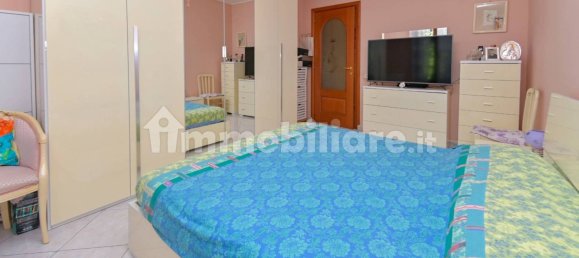 2 bedrooms Apartment in Turin, Italy No. 319059 24