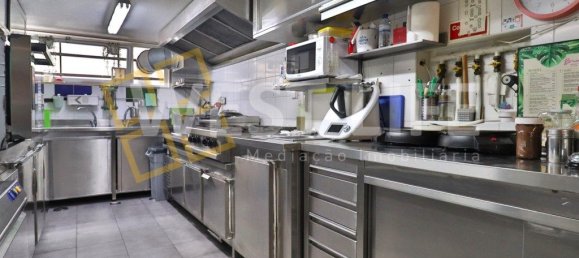 128m² Commercial property in Ericeira, Portugal No. 248898 16