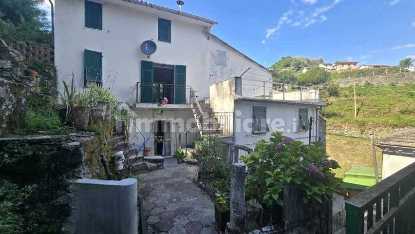 Casa de 3 dormitorios en Borghetto di Vara, Italy No. 287139