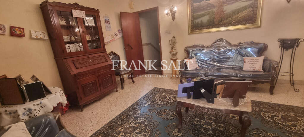 3 bedrooms Townhouse in Birkirkara, Malta No. 1479