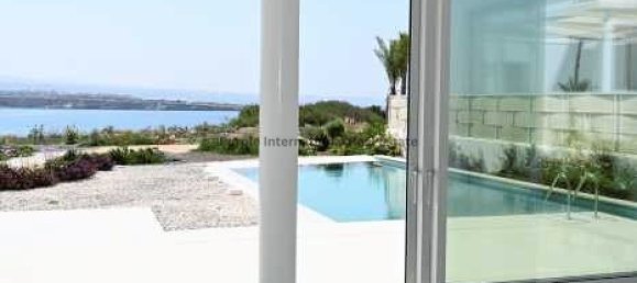 4 bedrooms Villa in Coral Bay, Cyprus No. 1036 6