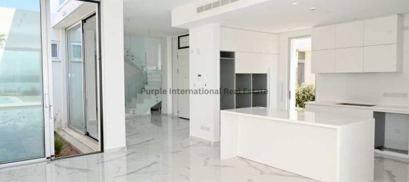 4 bedrooms Villa in Coral Bay, Cyprus No. 1036 7