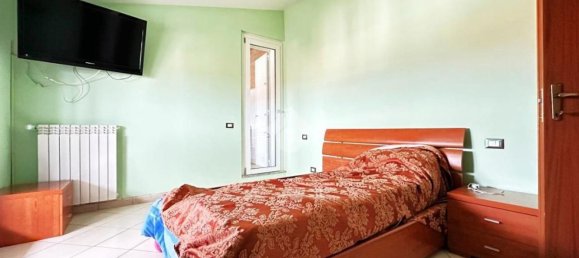 4 rooms Apartment in Viterbo, Italy No. 159790 20