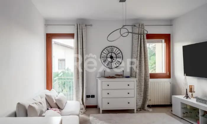 3 rooms Villa in Padua, Italy No. 203039