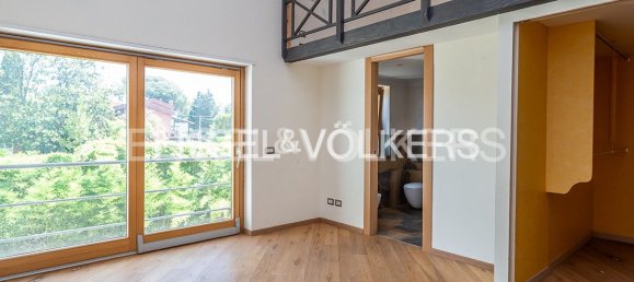 4 bedrooms Villa in Rome, Italy No. 44088 14