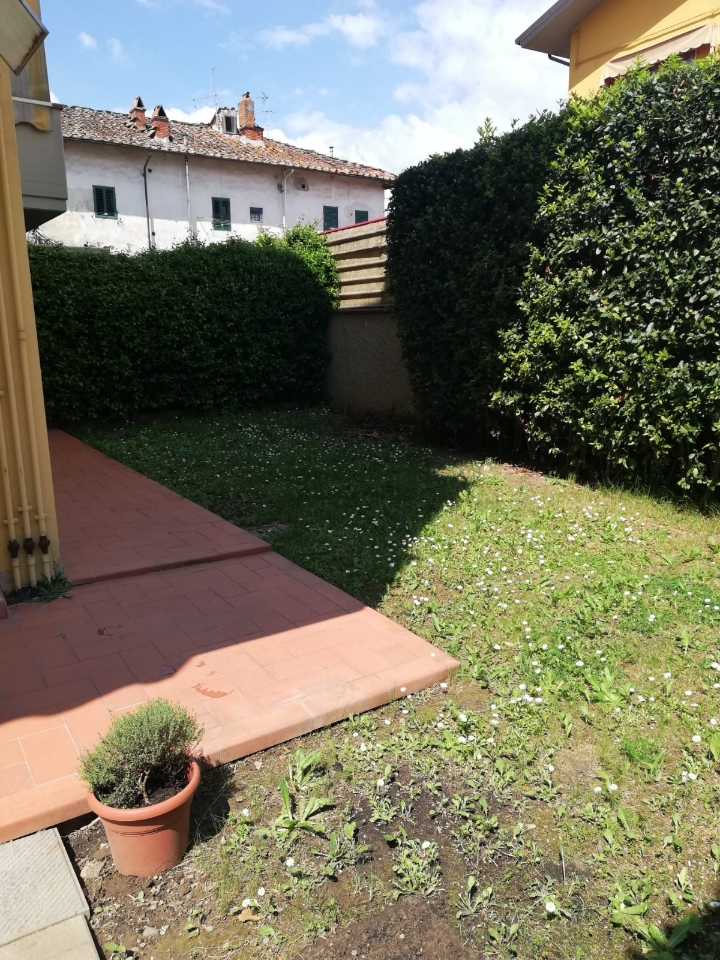 2غرفة شقة في Buggiano, Italy رقم 112749