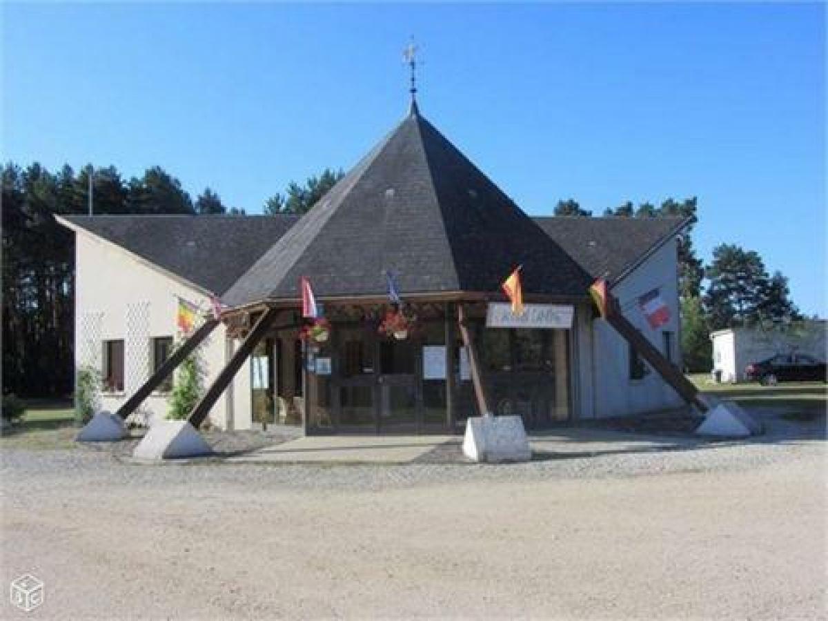 Oficina en Chateauroux, France 1250 m² No. 17653