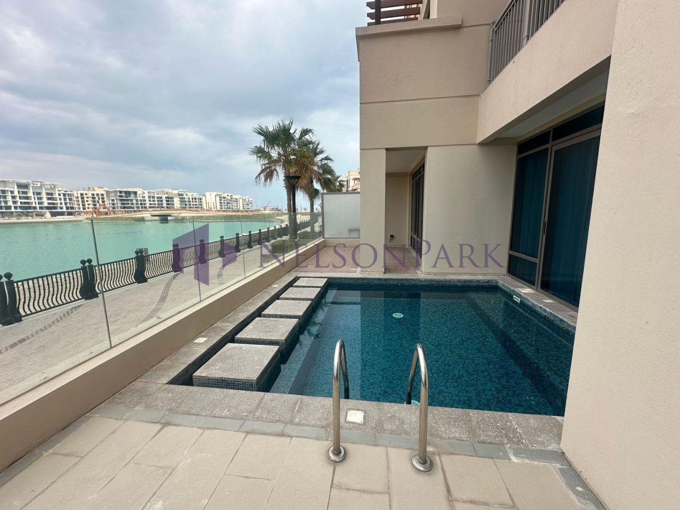 4 bedrooms Villa in Doha, Qatar No. 1204
