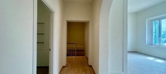 4 rooms Apartment in Empoli, Italy No. 197163 9