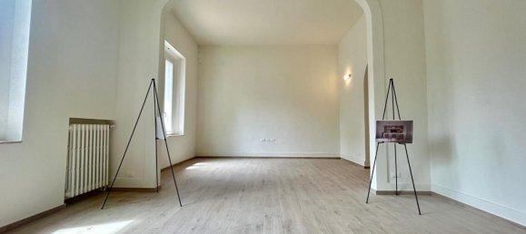 4 rooms Apartment in Empoli, Italy No. 197163 3