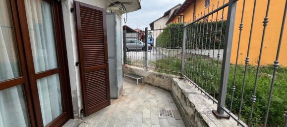 Вилла с 4 спальнями в Карманьола, Италия № 142038 11