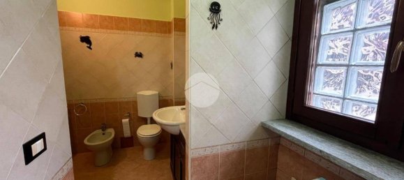 Вилла с 4 спальнями в Карманьола, Италия № 142038 19