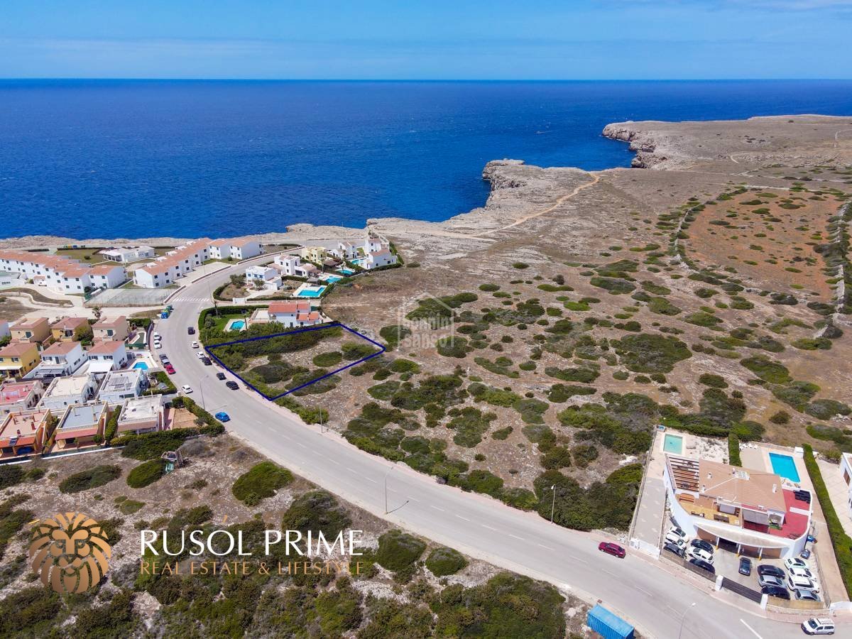 Villa de 4 dormitorios en Ciutadella De Menorca, Spain No. 5109