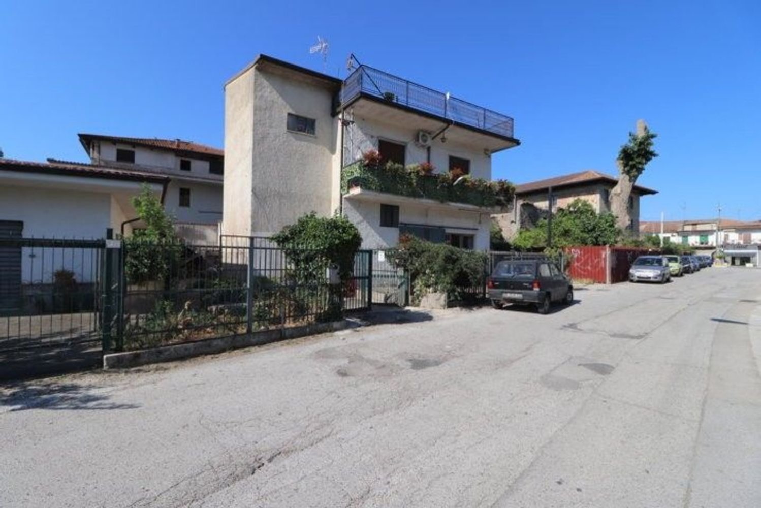 4 غرف نوم شقة في Vairano Patenora, Italy رقم 325657