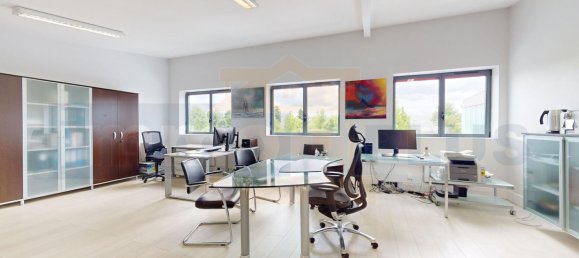 Büro in Bois-d'Arcy, France 42m², Nr. 177204 3