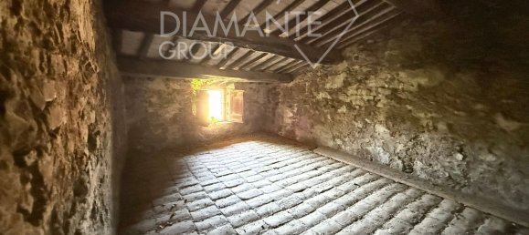 9 rooms House in Paciano, Italy No. 301625 14