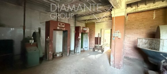 9 rooms House in Paciano, Italy No. 301625 5