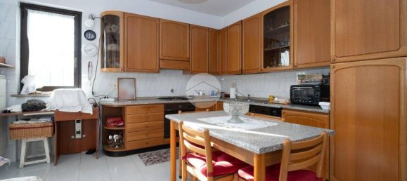 4 Schlafzimmer Villa in Alpignano, Italy, Nr. 189927 8