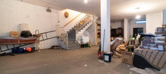 4 Schlafzimmer Villa in Alpignano, Italy, Nr. 189927 36