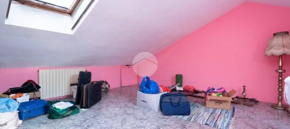 4 Schlafzimmer Villa in Alpignano, Italy, Nr. 189927 28