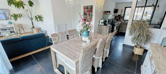 4 bedrooms House in Ostricourt, France No. 261732 8