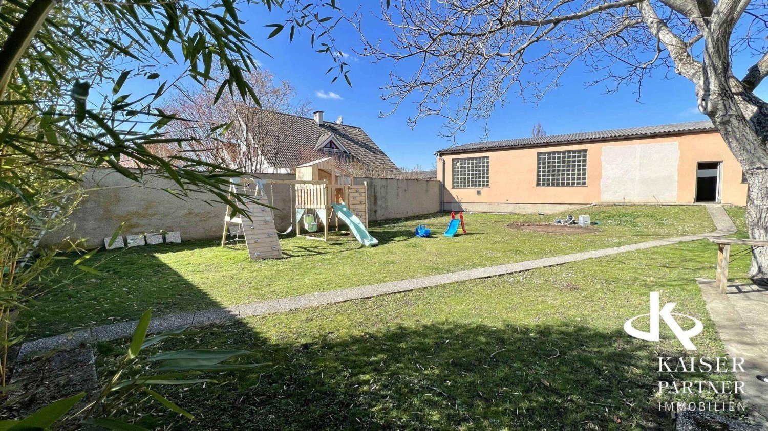 11 rooms House in Trautmannsdorf an der Leitha, Austria No. 227528