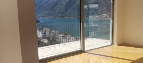 4 bedrooms Apartment in Kotor, Montenegro No. 97 5