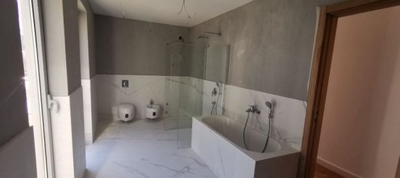 4 bedrooms Apartment in Kotor, Montenegro No. 97 10