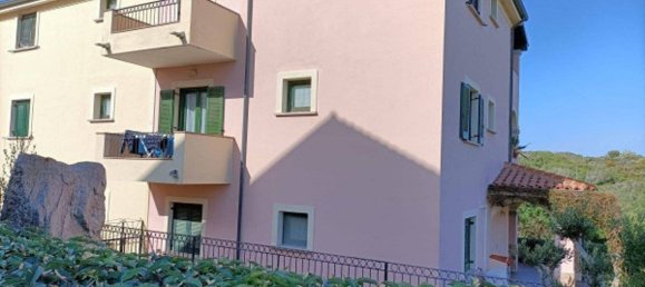 Квартира с 2 спальнями в Санта Тереза Галлура, Италия № 261397 3