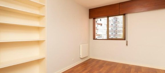 2 Schlafzimmer Wohnung in Lisbon, Portugal, Nr. 12133 9