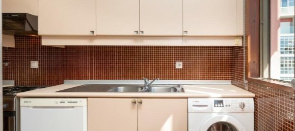 2 Schlafzimmer Wohnung in Lisbon, Portugal, Nr. 12133 14