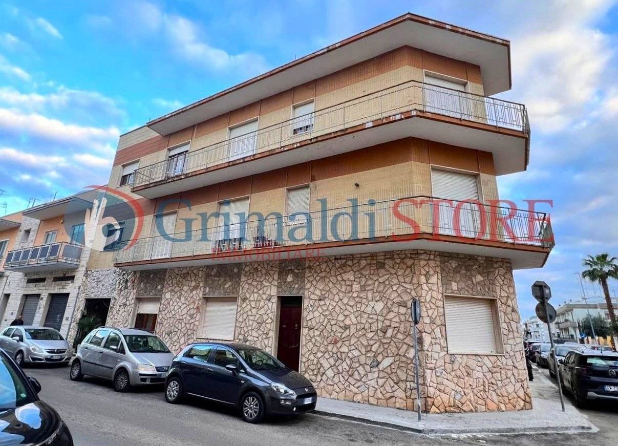 4 bedrooms Apartment in Cavallino, Italy No. 53396