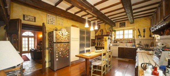 Квартира с 3 спальнями в Перуджа, Италия № 92712 4