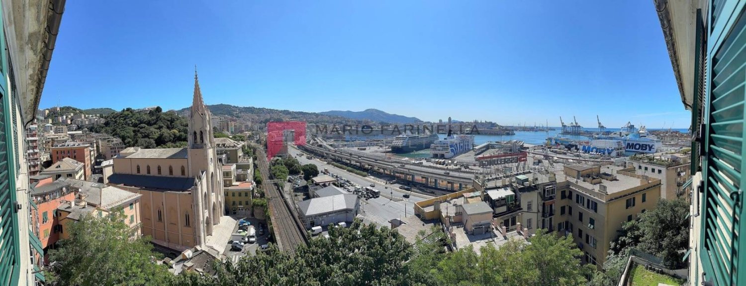 Apartamento T3 em Genoa, Italy N.º 329844