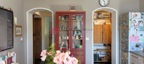 Apartamento T3 em Genoa, Italy N.º 329844 8