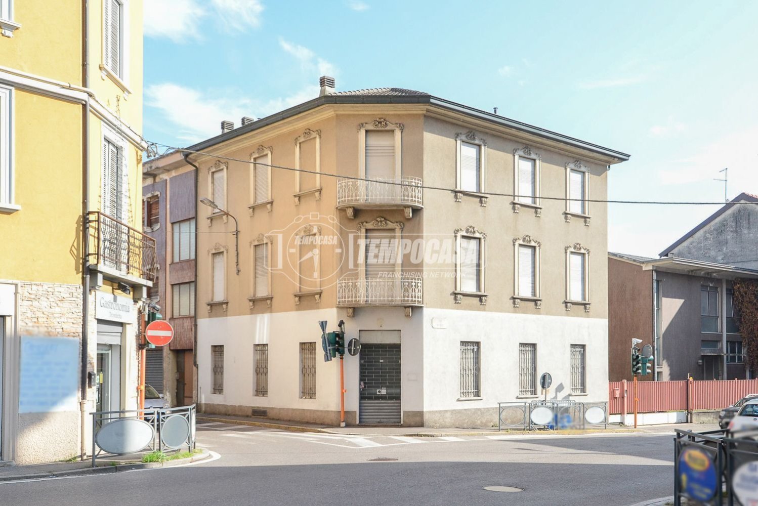  مكتب في Como, Italy 135متر مربع رقم 9302