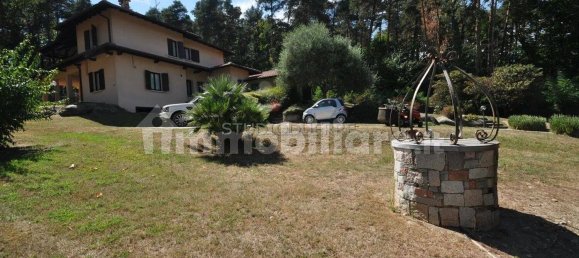 10 chambres Villa à Taino, Italy No. 333099 8