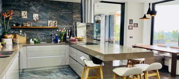 3 bedrooms Villa in Altea, Spain No. 8772 10