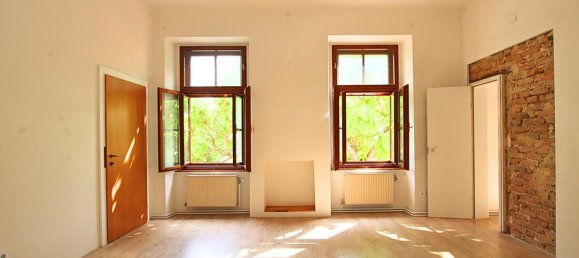 90m² Commercial property in Baden, Austria No. 129898 2