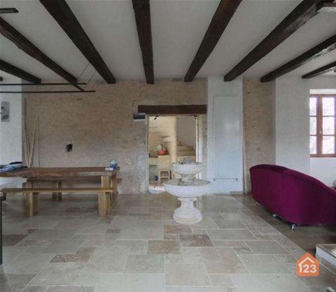 5 غرف نوم منزل في Ayron, France رقم 27068