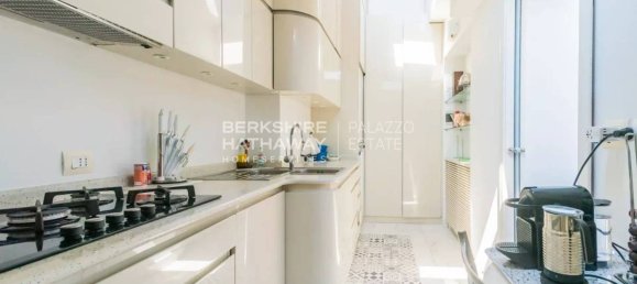 2 bedrooms Penthouse in Como, Italy No. 312533 41