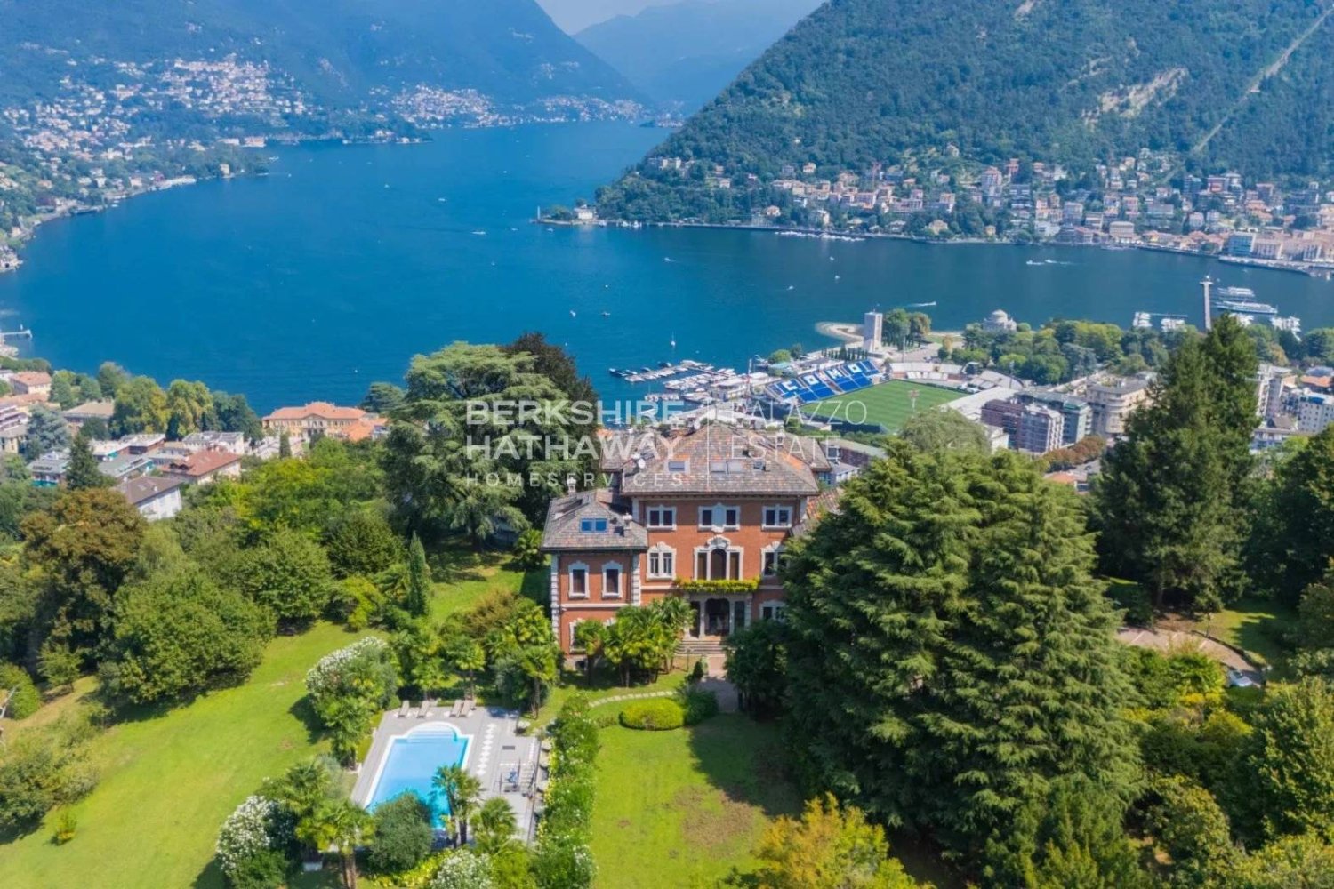 2 bedrooms Penthouse in Como, Italy No. 312533
