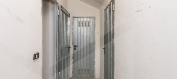 3 rooms Apartment in Ciampino, Italy No. 20791 21