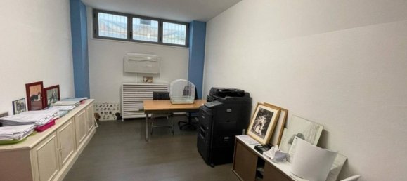 5 rooms Commercial property in Milan, Italy No. 239626 11