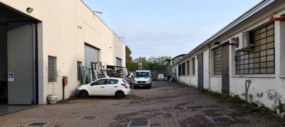 4 rooms Warehouse in Nerviano, Italy No. 34298 4