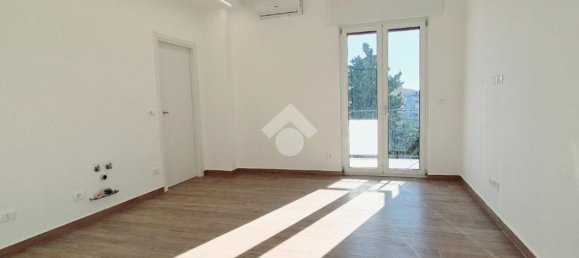 Apartamento T2 em Bari, Italy N.º 272055 12